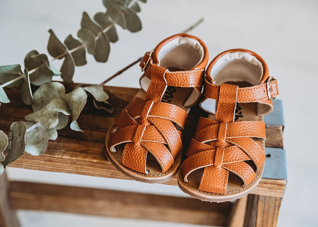 Sandalias Clásicas Café